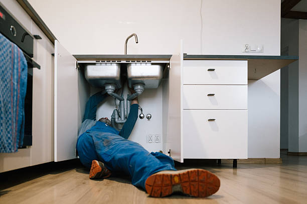 Professional Leak Detection technician working in Centereach, NY